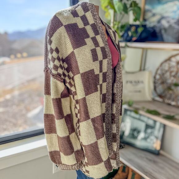 Veveret, Cozy Block Checkered Cream and Brown Oversized Cardigan, Women's Large - Picture 4 of 11